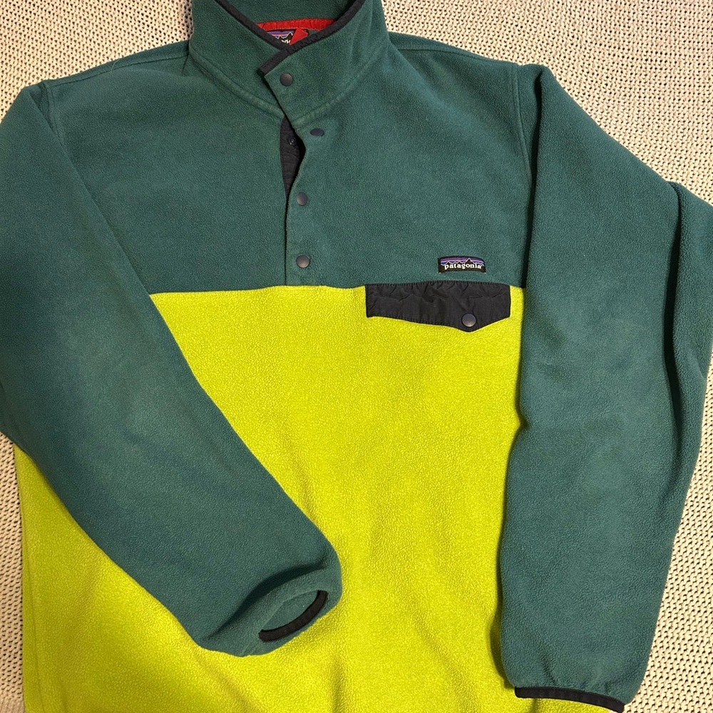 Patagonia Green and Yellow Fleece Pullover